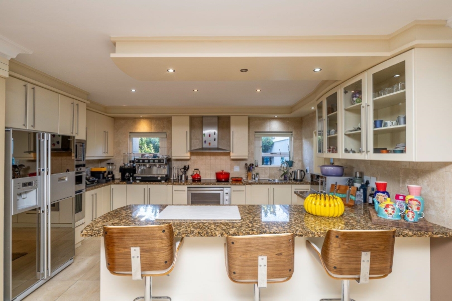 5 Bedroom Property for Sale in Welgedacht Western Cape